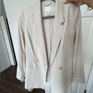 H&M blazer in the color off white